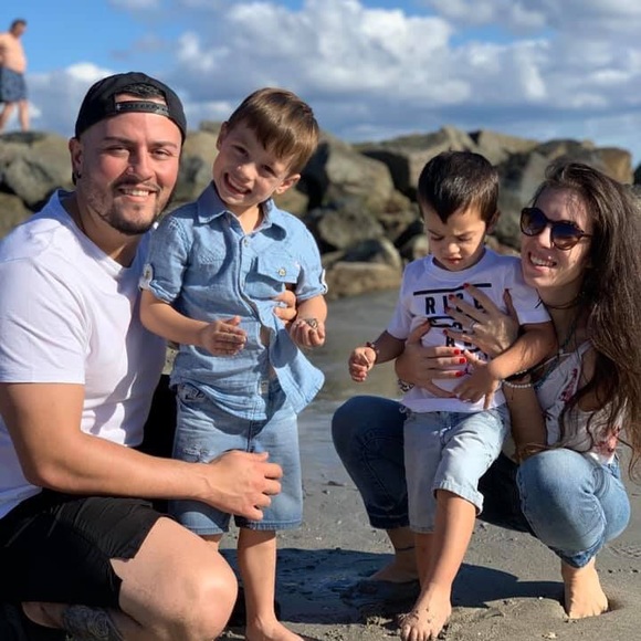 Meet your Posher, Stephanie - Picture 6 of 7